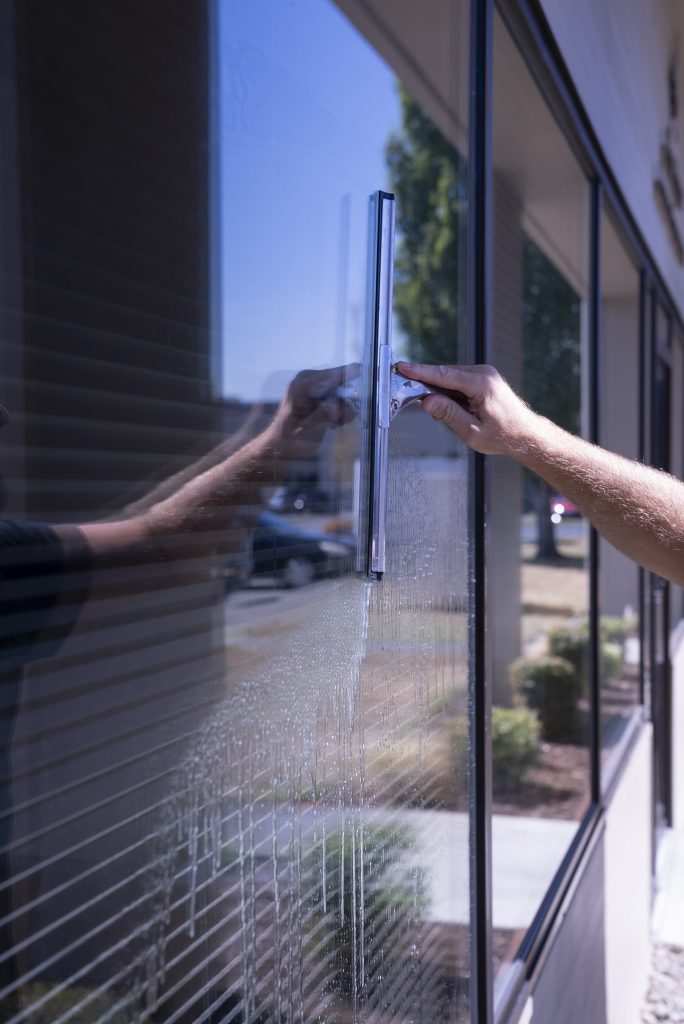 commercial window cleaning 