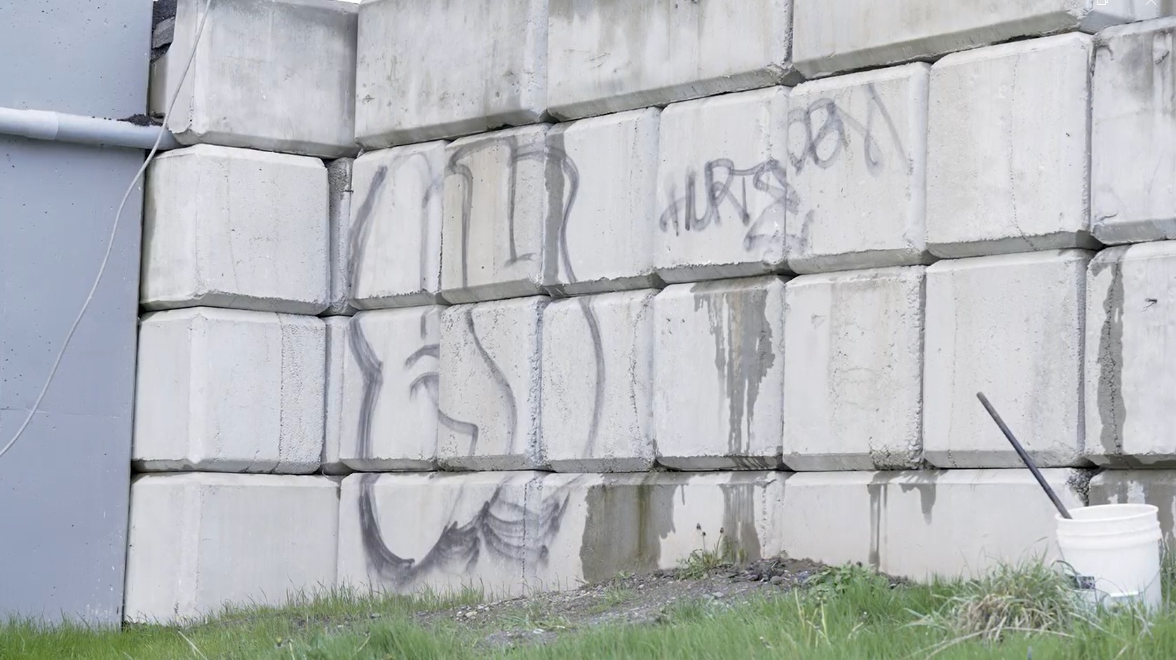 Graffiti Removal Before